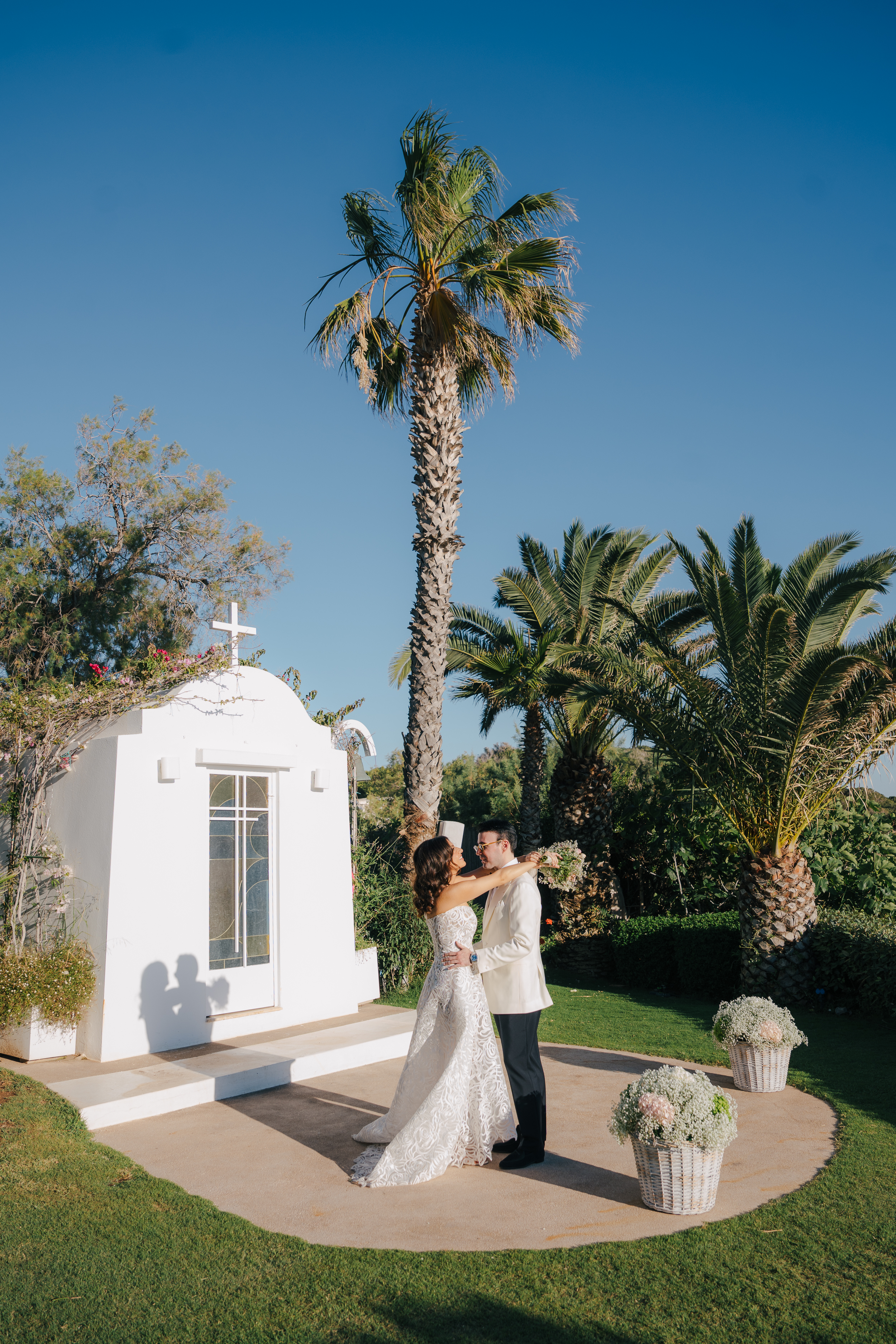 Paros wedding photographer for destination weddings, elopements and intimate weddings in Paros, Greece. Professional wedding photography