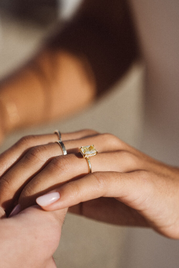 How to plan the best surprise proposal on Paros island